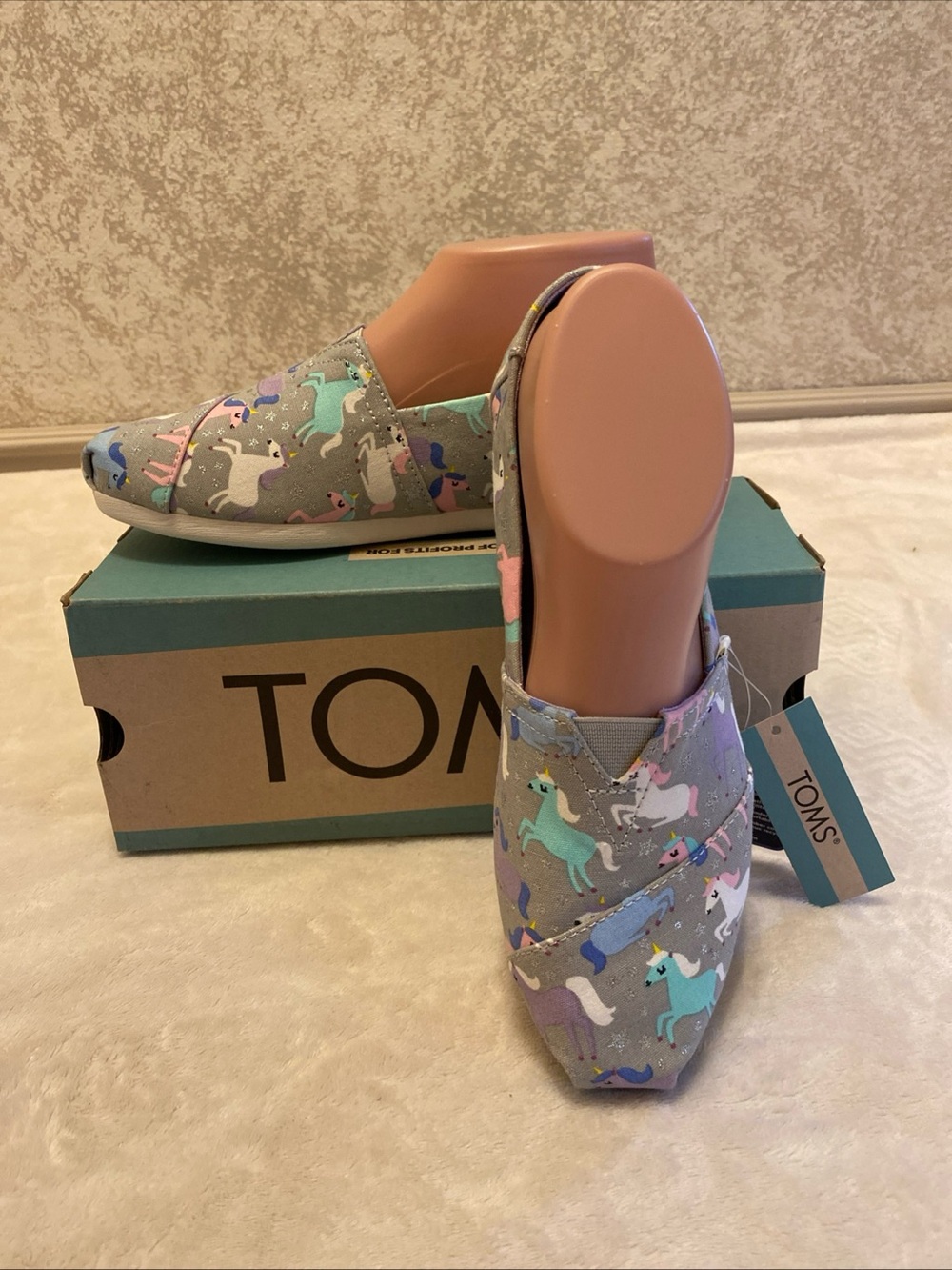 Toms Women’s Gray Slip-On Flats with Unicorn Print And Glitter Stars